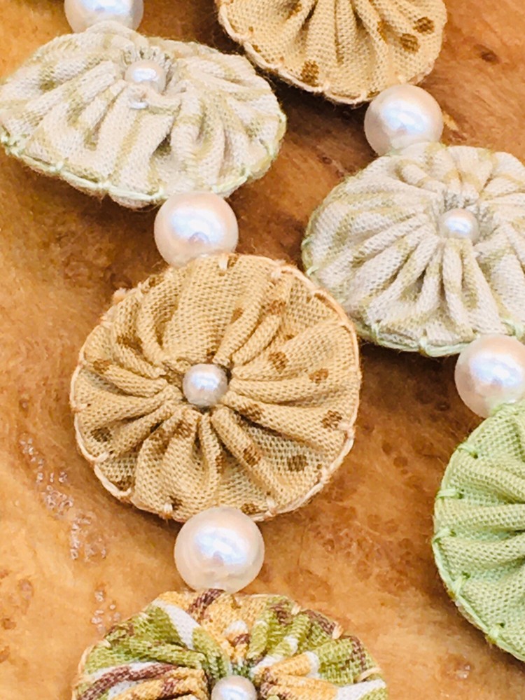 handmade rosary " fabric yoyo flower"