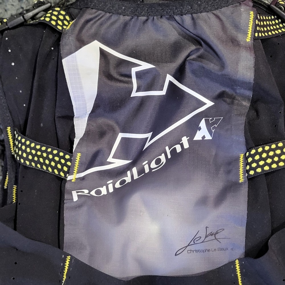 Raidlight Responsiv 10L+2x600ml Hydration Vest