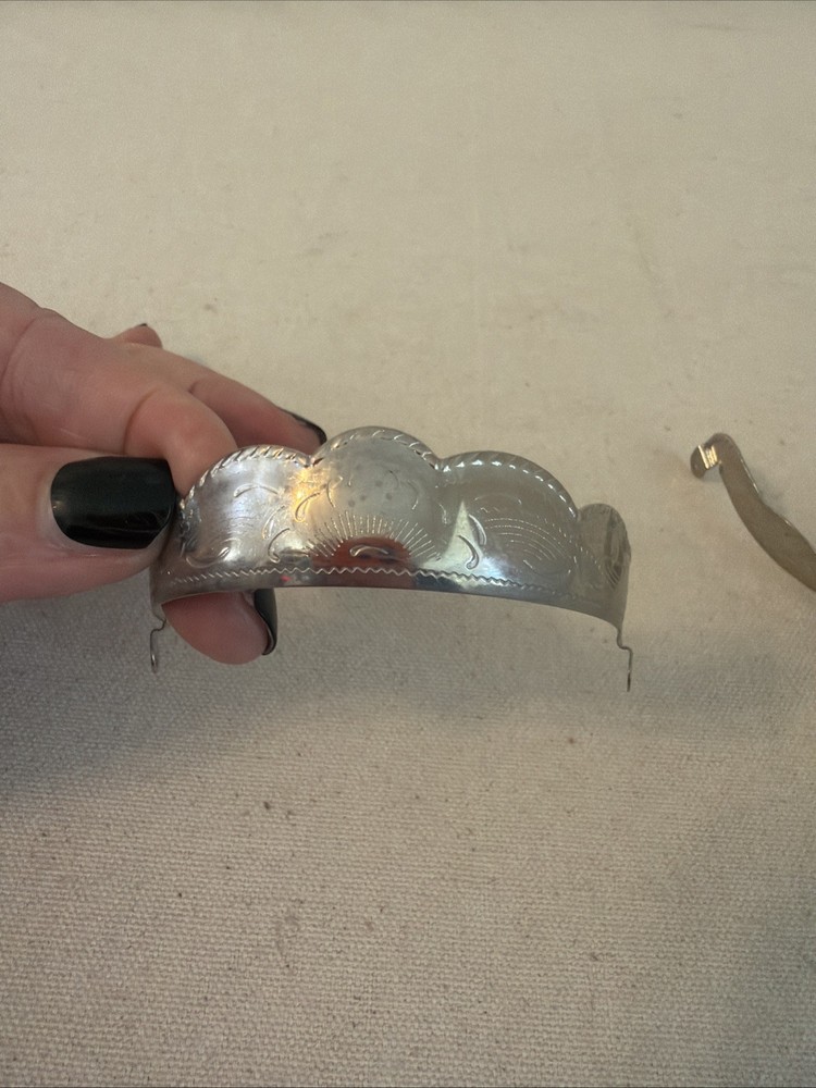 Silver Tone Scrolled Heel Cap NEW