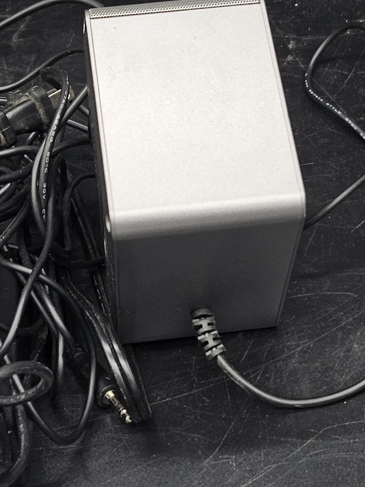 Bose Computer MusicMonitor Computer Speakers Desktop PC Silver Bose Sound