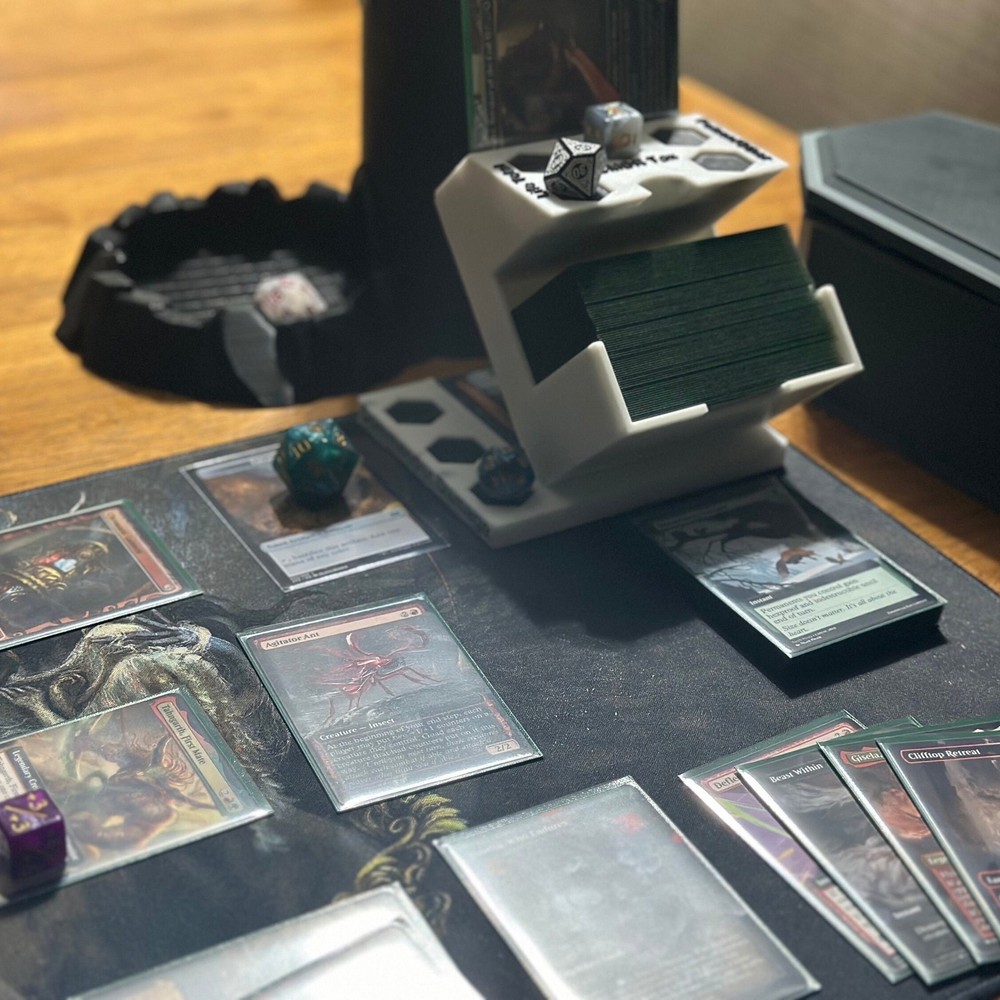 MTG Commander Command Zone - Deck Holder With Dice Storage