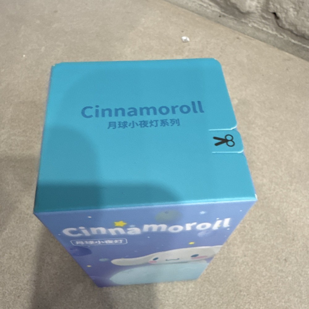 Sanrio Cinnamoroll moon light