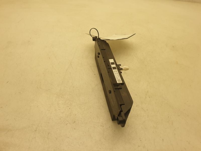 04-06 TOYOTA CAMRY LE INTERIOR CLOCK DISPLAY SCREEN