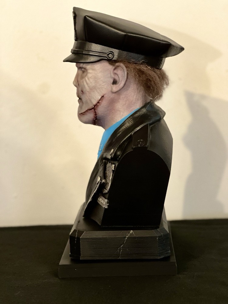Maniac Cop Horror Bust Statue prop figure 1:2 scale