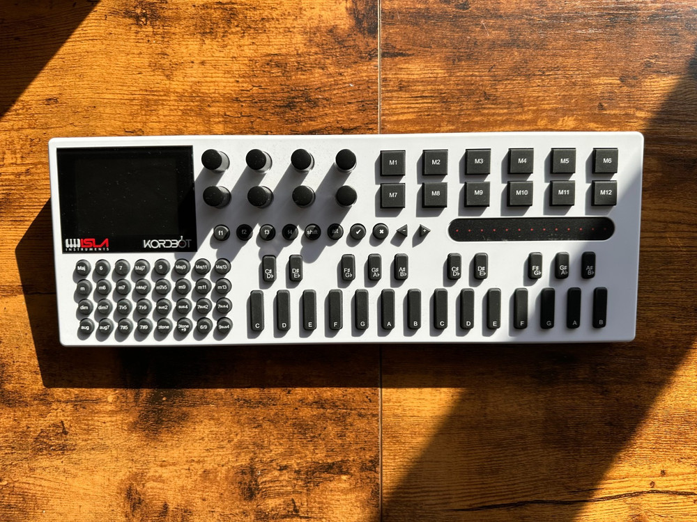 Isla Instruments Kordbot - Chord Creative MIDI Controller With Case