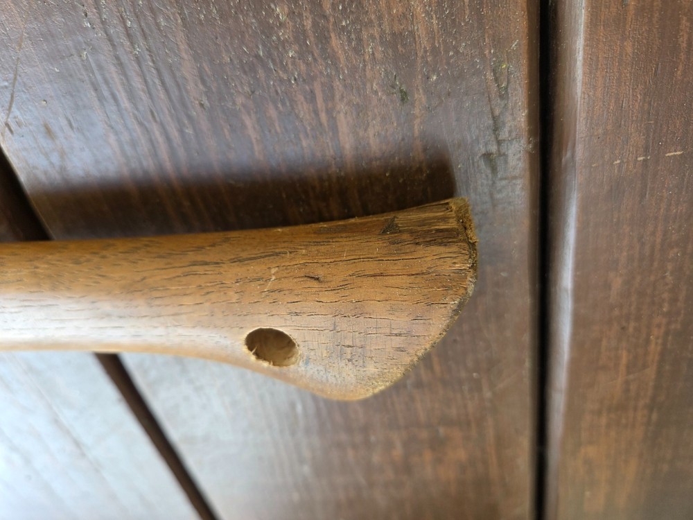 Plumb Single Bit Axe 27" handle, 3 3/4" Cutting Edge