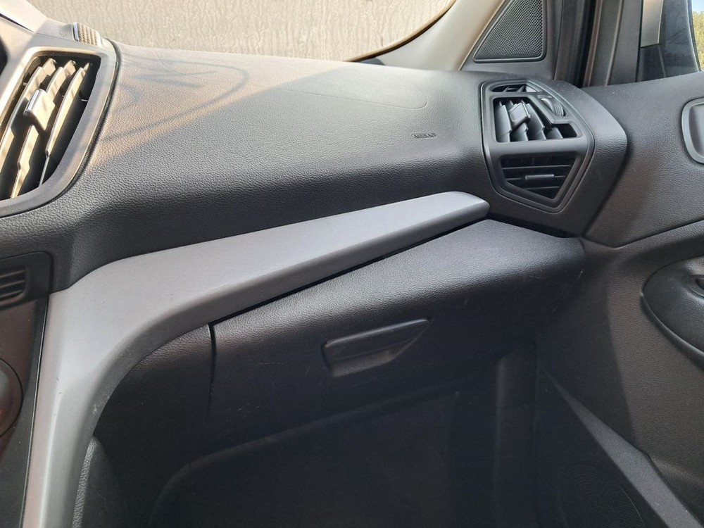 ESCAPE    2014 Glove Box 4789069