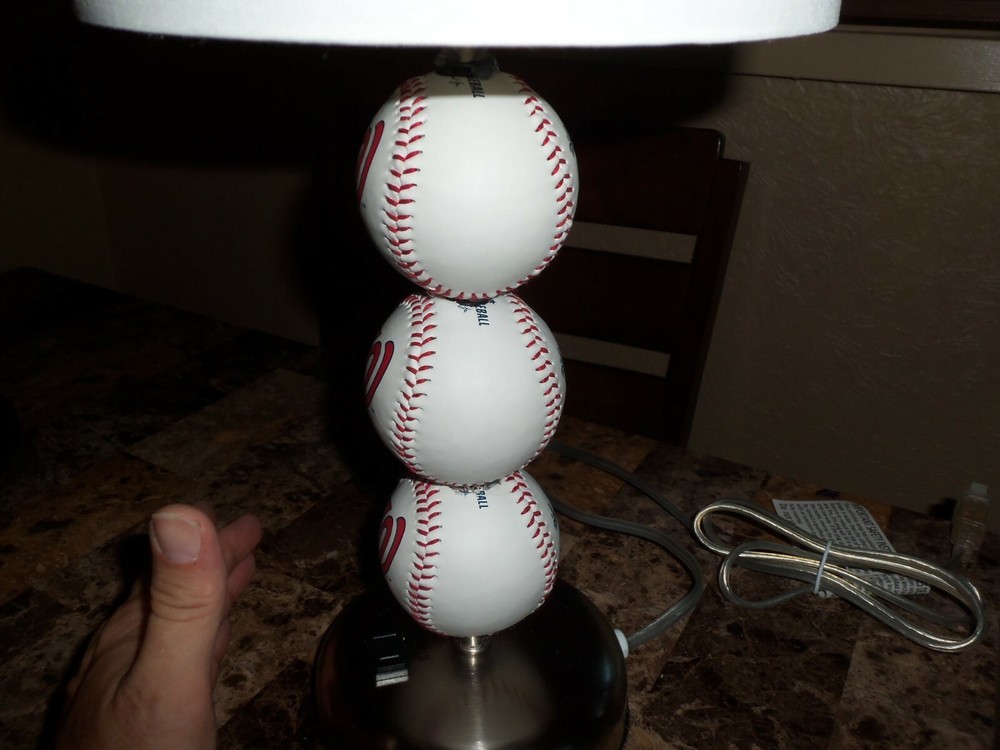 WASHINGTON NATIONALS BASEBALL TABLE LAMP (HANDCRAFTED)