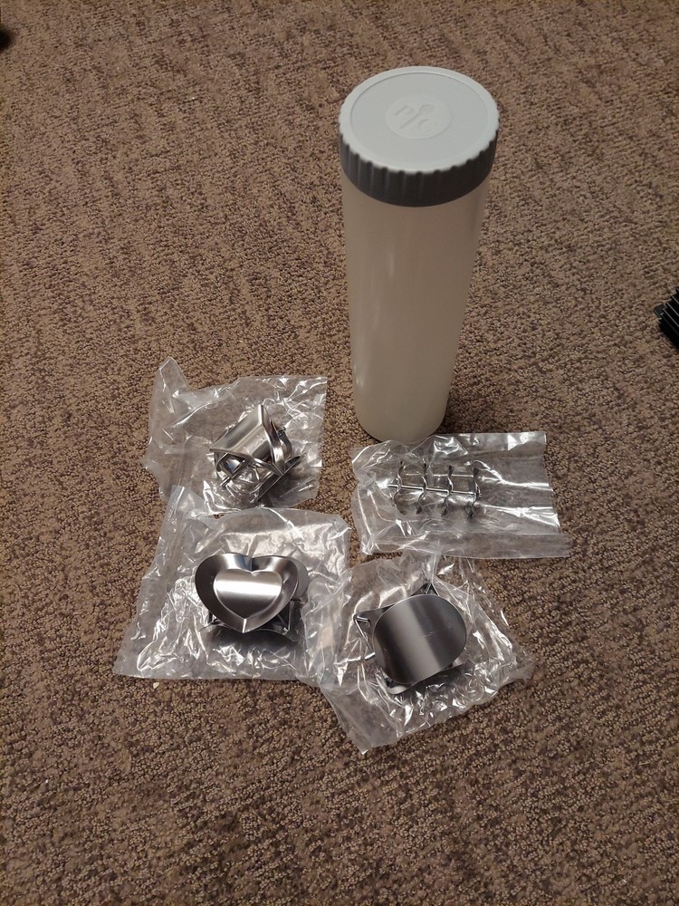 Pampered Chef Rolling Cookie Cutter Attachments