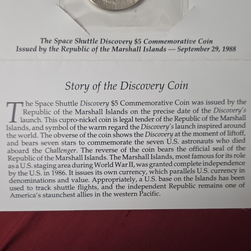 Marshall Islands Space Shuttle Discovery $5 1988 Copper-Nickel Commemorative