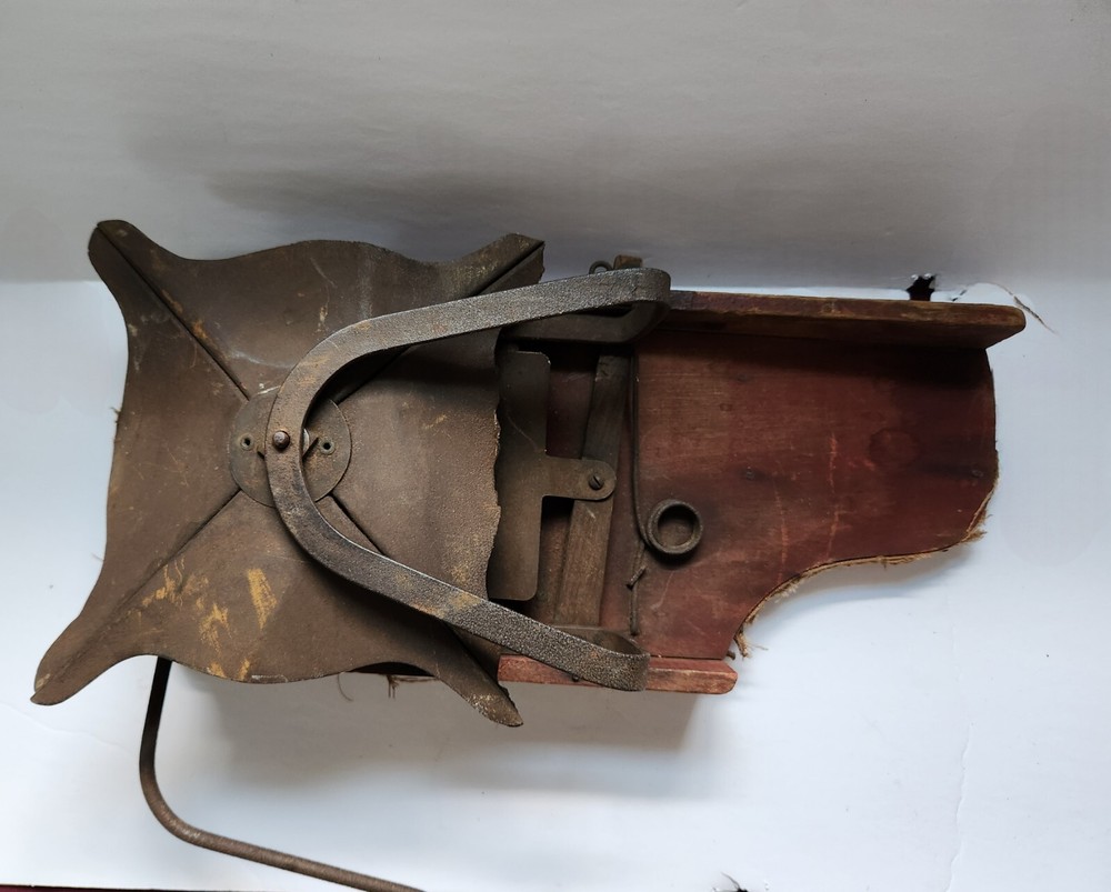 VINTAGE Seed Spreader With Primitive Cyclone Hand Crank