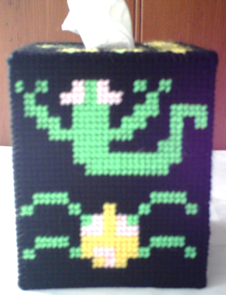 "Centipede" Tissue Box Cover (Plastic & Yarn) Finished