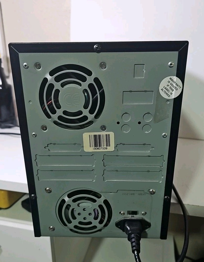 EZ Dupe 3 CD Stand Alone Disc Duplicator. Needs New IDE Disc Drives.