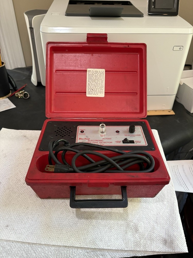 Blue Point ACT200 electronic halogen leak detector
