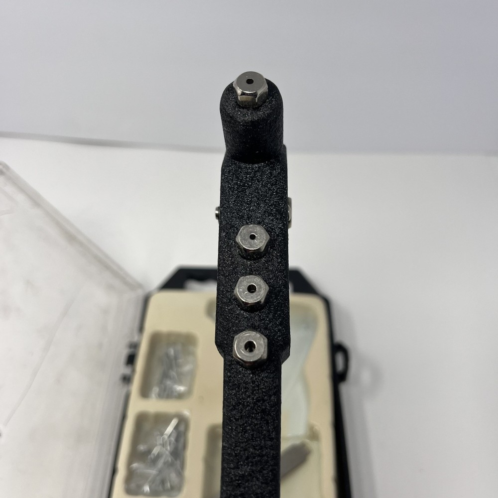 PERFORMANCE TOOL W2017C Hand Riveter Set - Rivet Set with Rivets Works Great