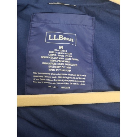 L.L. Bean Mens Medium Wind Resistant Jacket