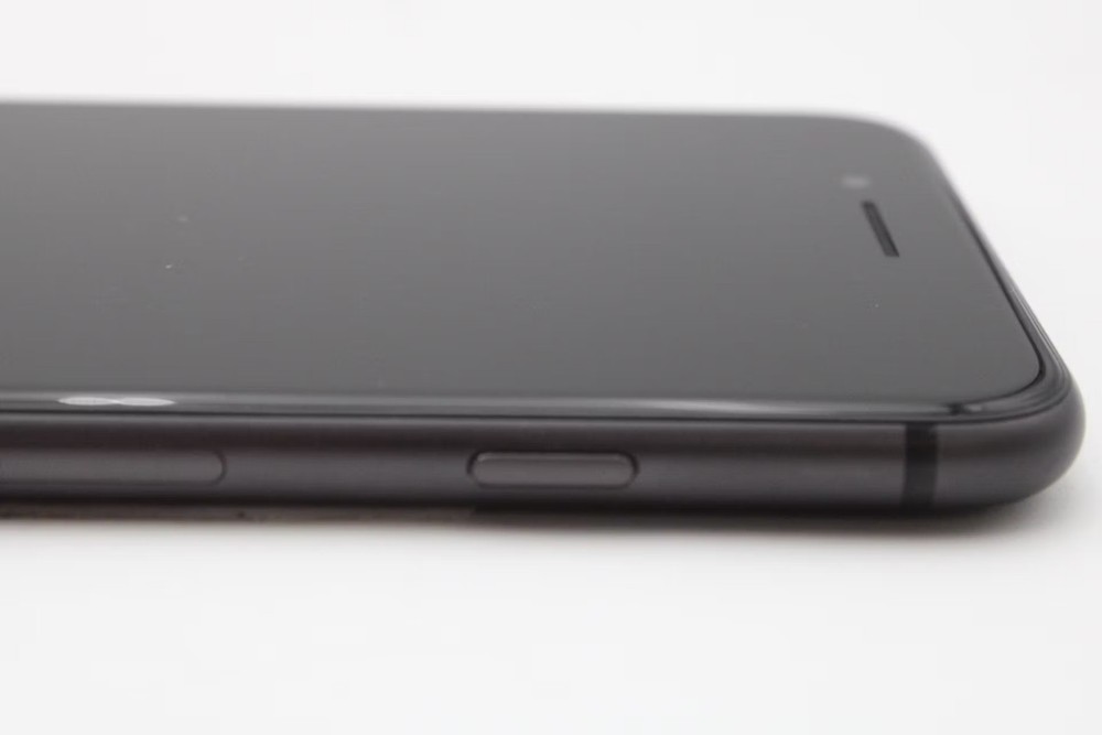 Apple iPhone 8 Plus GSM+CDMA 64GB Space Gray A1864