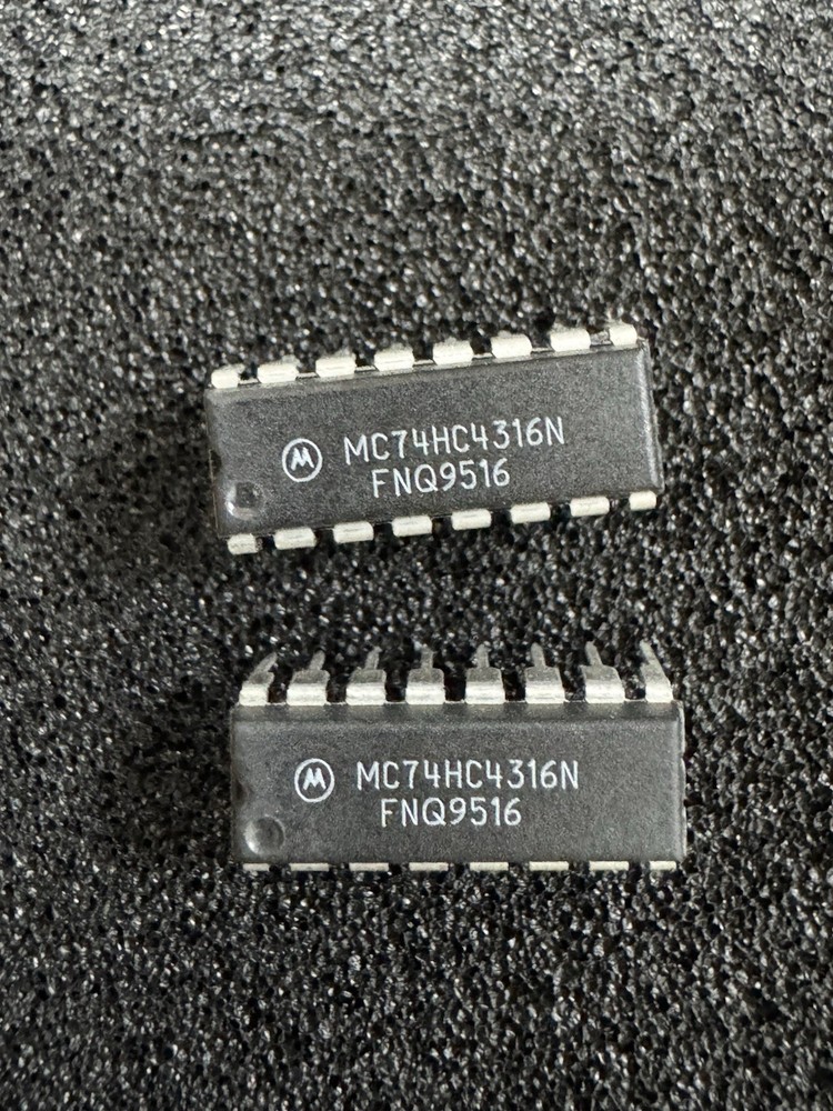 10 ea MC74HC4316N  Motorola