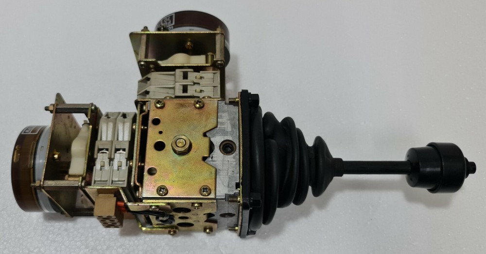 W. GESSMANN GMBH D-7105 JOYSTICK/CONTROLLER