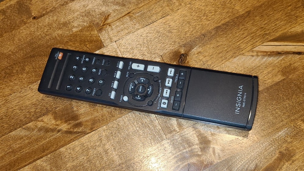 Insignia NS-STR514 Bluetooth Stereo Receiver w/ remote bundle Tested & Working!