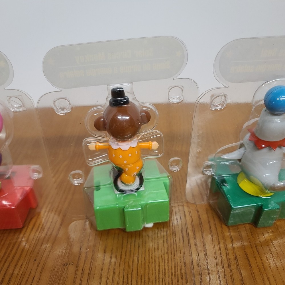 Solar Dancing Circus Elephant, Circus Monkey & Circus Seal Greenbrier 2014