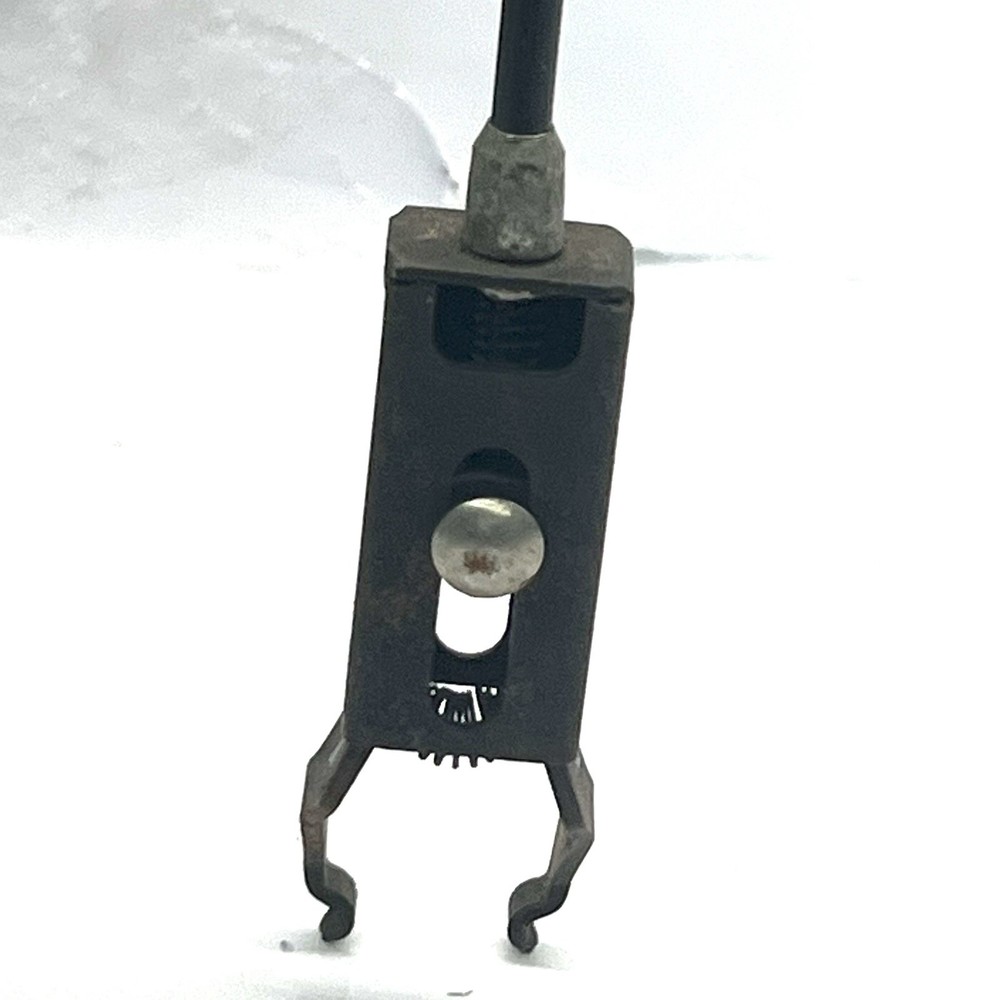 Lisle Flexable Button Connector Pliers- Preowned 29” + 10” Grip