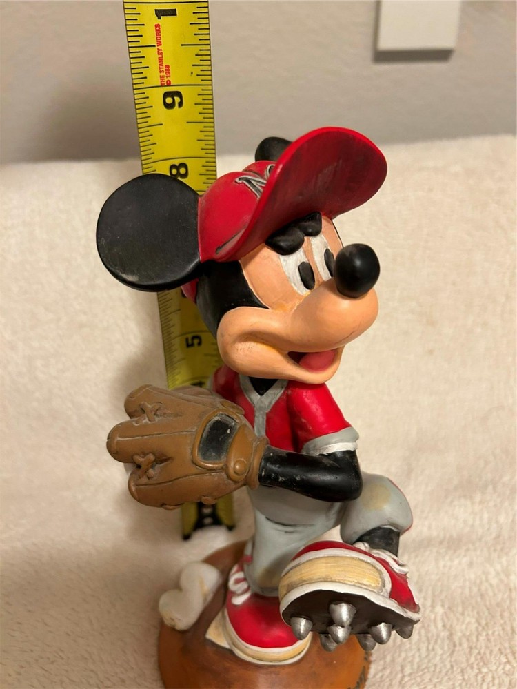 MICKEY MOUSE BASEBALL BOBBLEHEAD - WALT DISNEY WORLD **READ**
