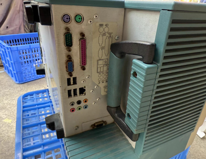1pcs TeKtronix TLA5201B Logic Analyzer
