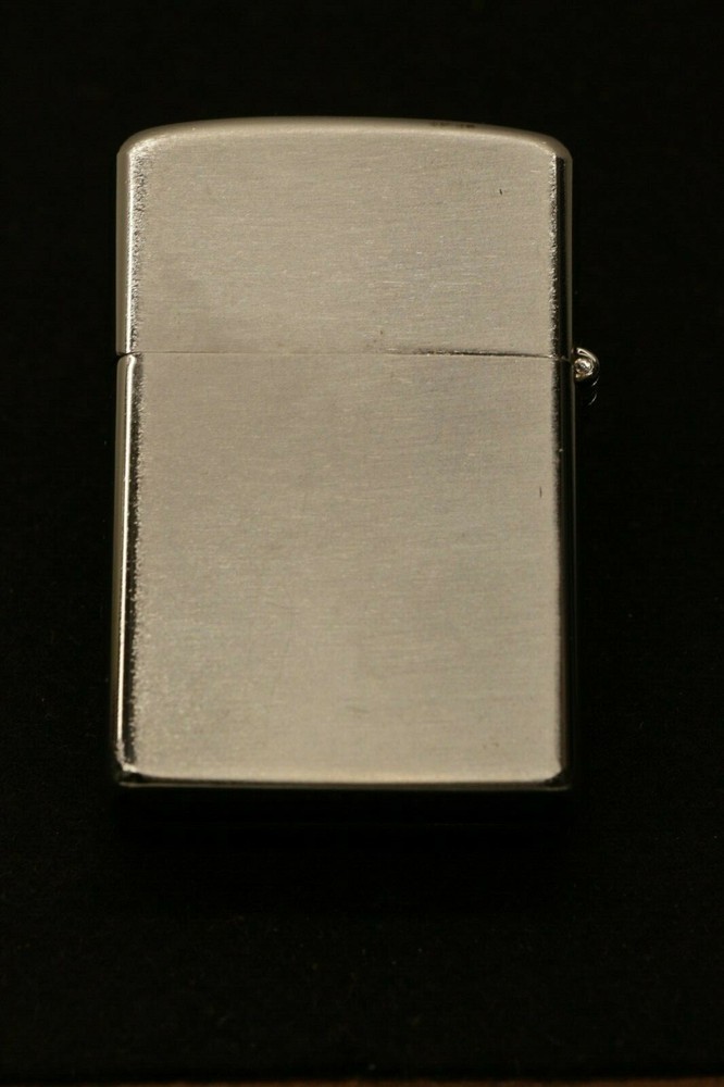 Vintage Chrome Barlow Wind Proof B7 Lighter with NAVIGATOR Emblem on Front