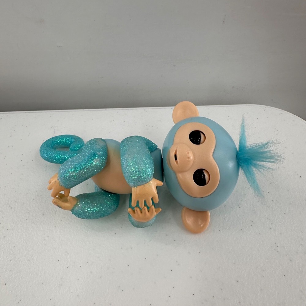 Fingerlings Glitter Monkey Interactive Toy With Light Blue & Sparkling Charlie