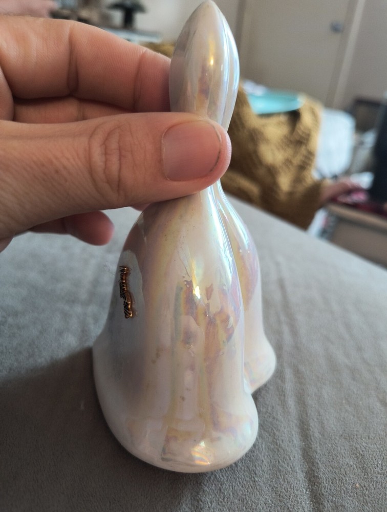 Niagra Falls Ceramic Bell With Flowers