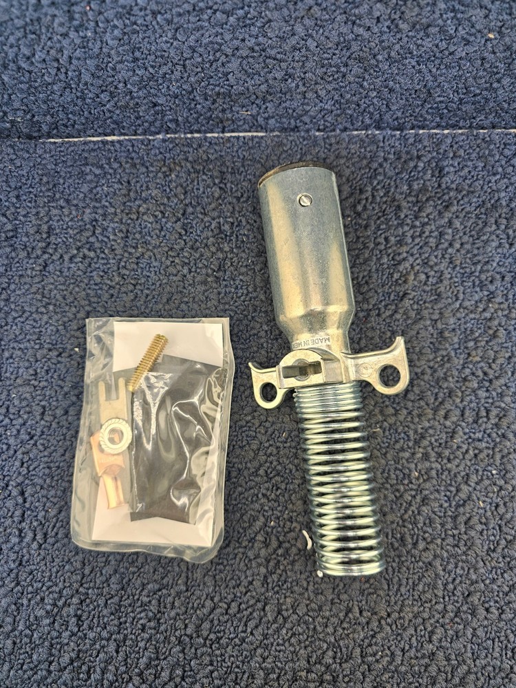 Phillips Industries 15-335: Single Pole Connector Plug, 300 Amp Capacity