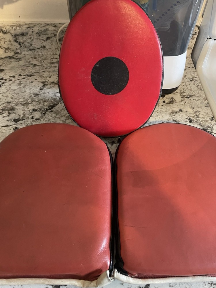 G&S Red & Black Boxing Training Focus Mitts Pads Strike Target Set