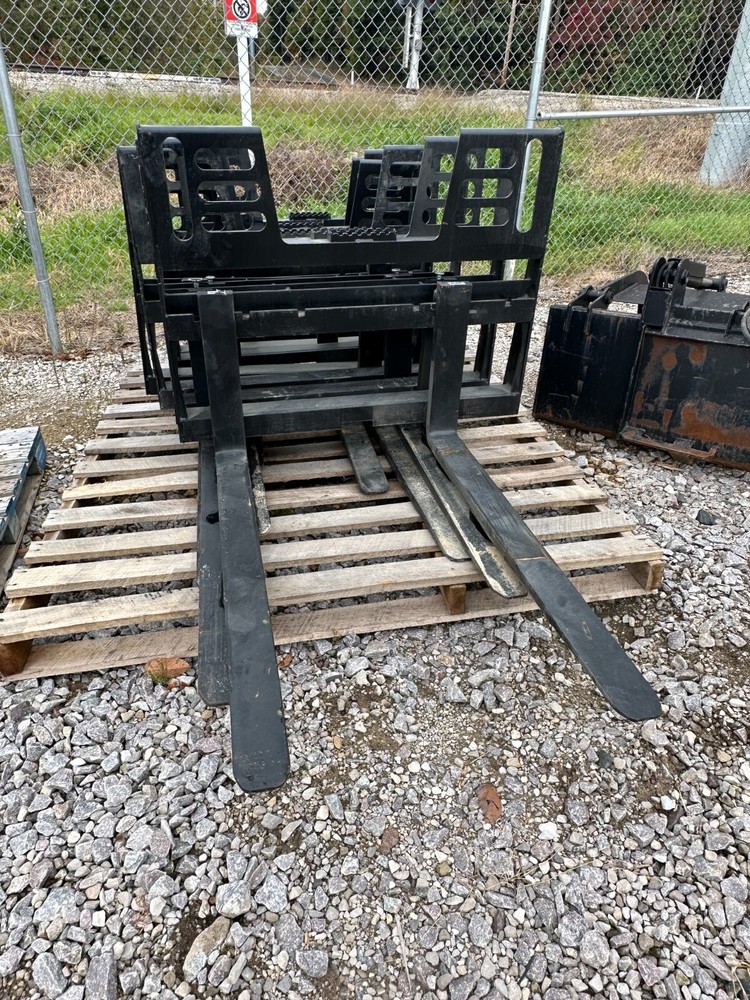 Skid Steer Attachment 48" Walk-Thru Pallet Forks