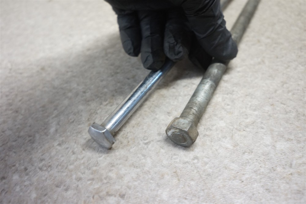 1972 72 CZ 250 Bolts