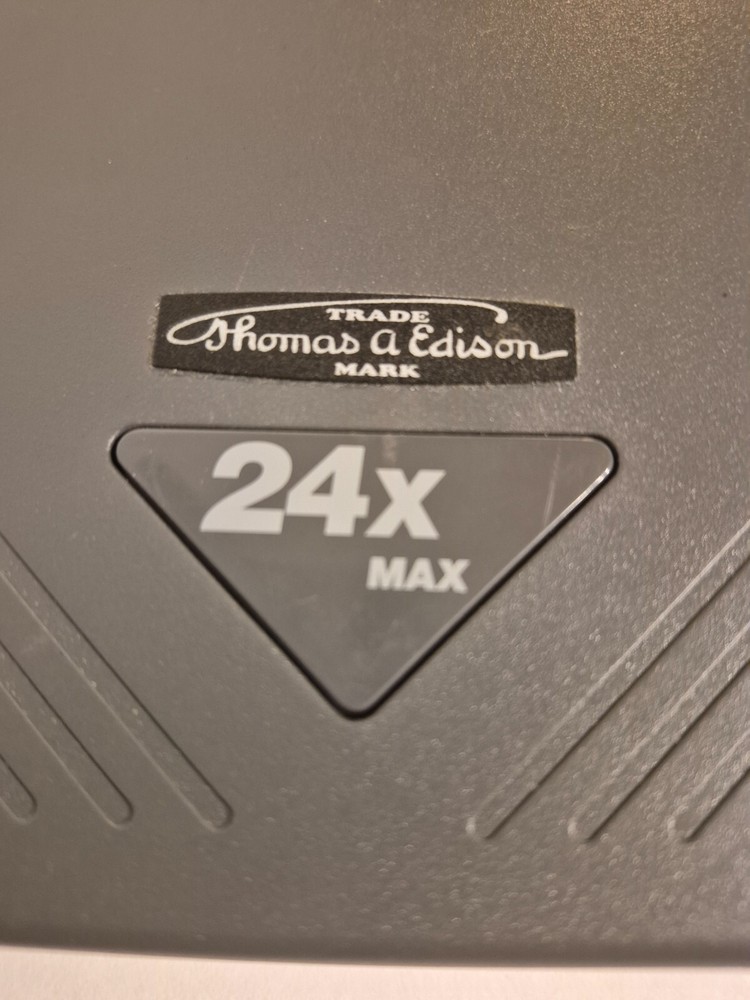 Thomas Edison 24X Max Pocket CD-98 Player Untested