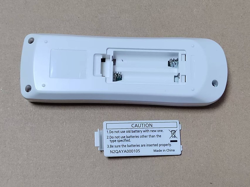 1pc Panasonic Projector PT-RZ120 PT-RZ660 Remote Control