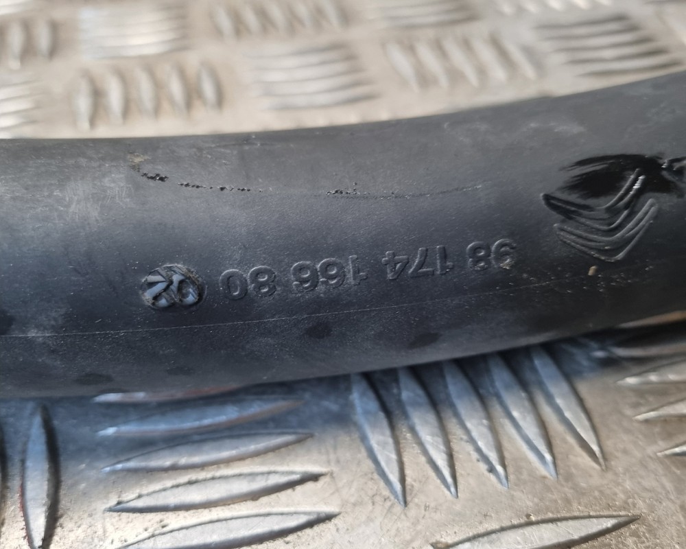 Vauxhall Mokka 2021-2025 Pipe