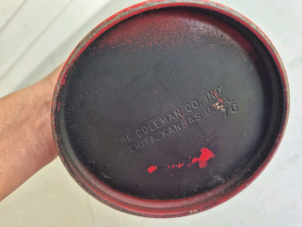 VINTAGE 1976 RED COMEMAN LANTERN