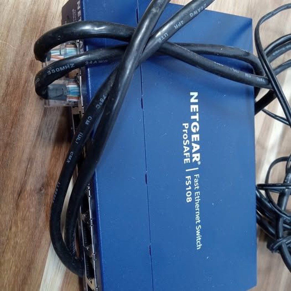 NETGEAR ProSAFE FS108 Fast Ethernet Switch