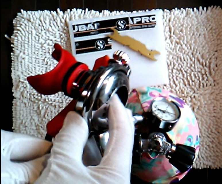 Vintage Scubapro Balanced Adjustable Second-Stage 2902748, Good Cndition.