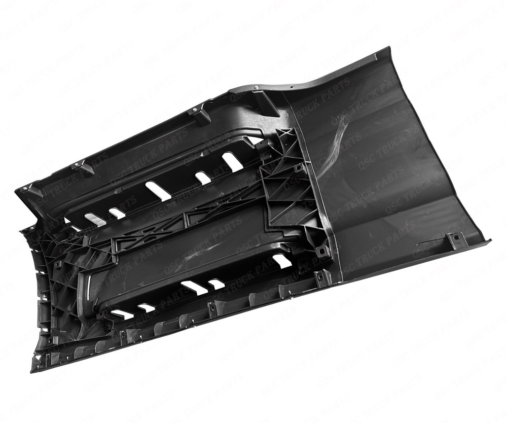QSC Replacement Front Step Fairing Panel Right for Peterbilt 579 Next Gen 2022+