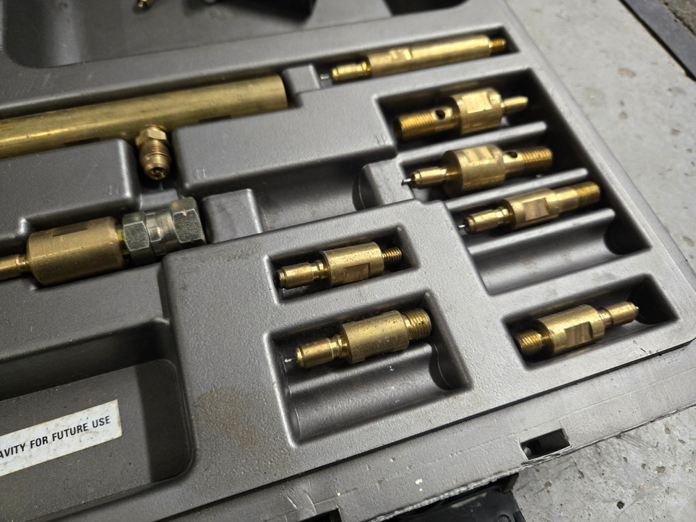 OTC Fuel Injection Set 6000 MISSING PARTS
