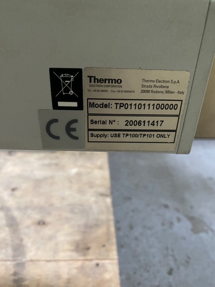 Thermo TriPlus AS Autosampler – w/ Cables, Cracked Cover Panel, Untested