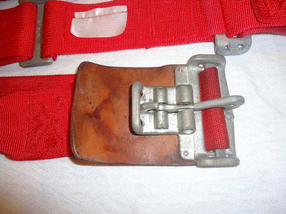 JAZ RACING SEAT BELTS RED