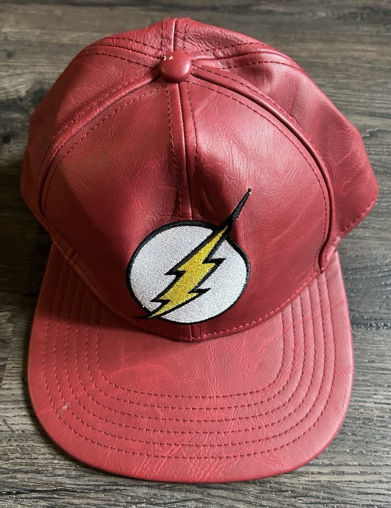 The Flash DC Comics Red Imitation Leather Snapback Hat - Adult Adjustable