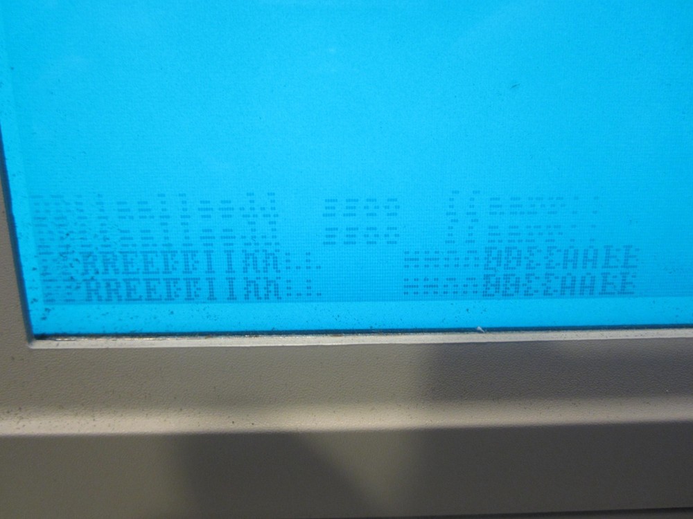 VNTG Zenith Data Systems ZFL-171-42 Portabl Personal Computer W/CASE - POWERS ON
