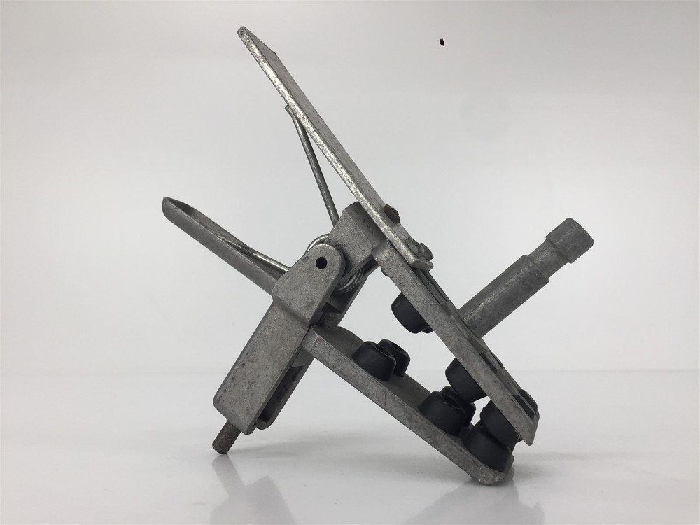 Matthews Gaffer Grip Clamp Sky Hook - Silver