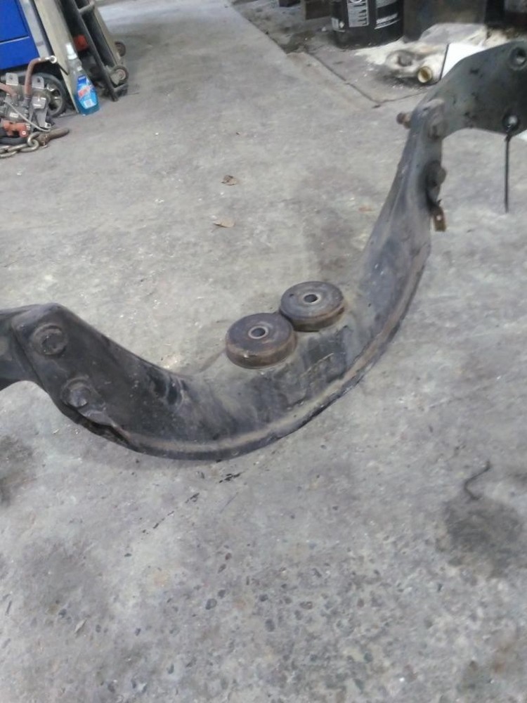 Replaces NA 2017 PETERBILT 579 FRONT ENGINE MOUNT , MN