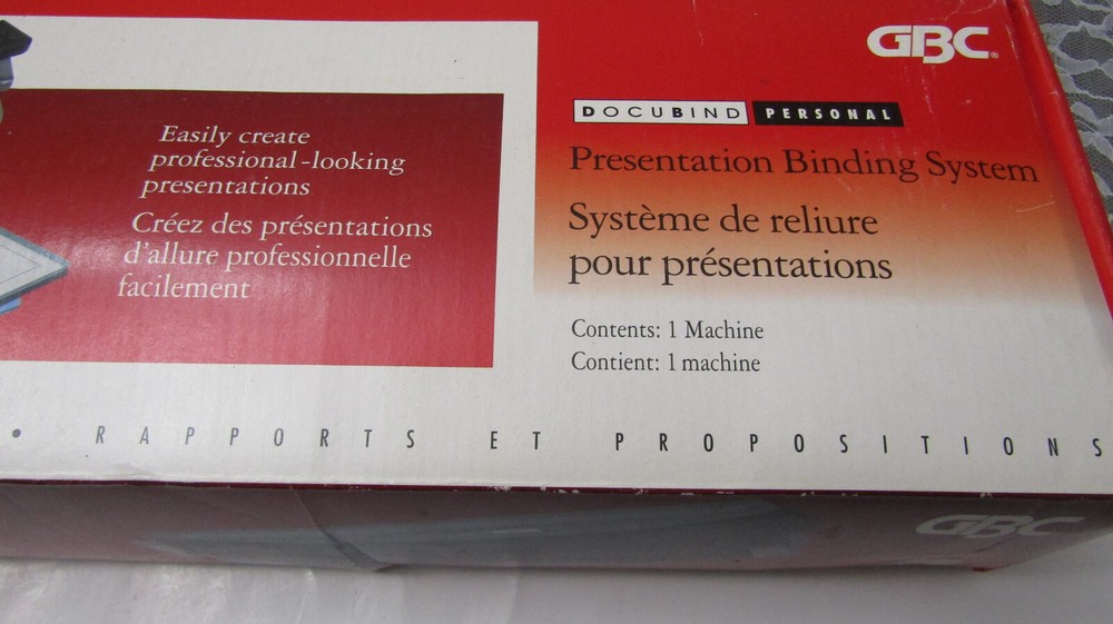 GBC Docubind Personal Presentation Binding System Machine CombBIND #7704100